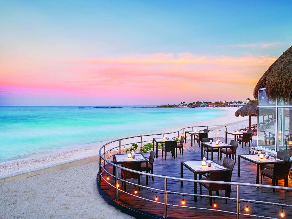 Palladium Travel Club American Vacation Marketing