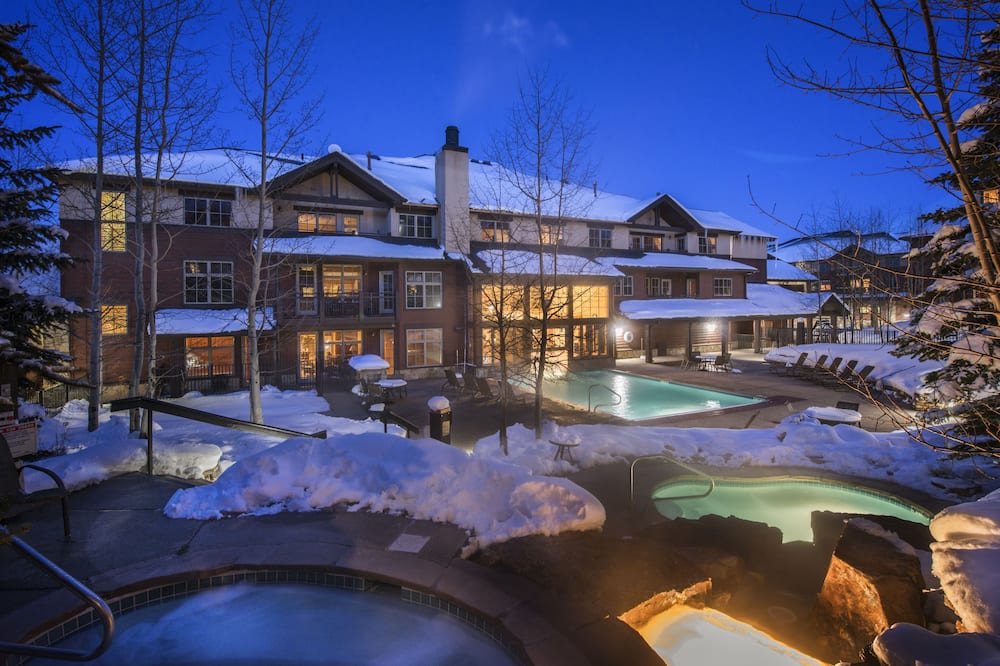 Grand Timber Lodge American Vacation Marketing